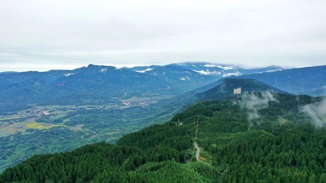 洪雅|一城山水，几番韵味，这是属于洪雅的养心之地