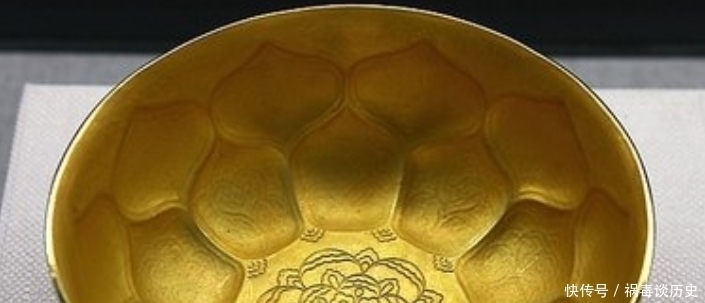 挖出|工地中挖出大量黄金珠宝遭哄抢,其中有国家一级文物