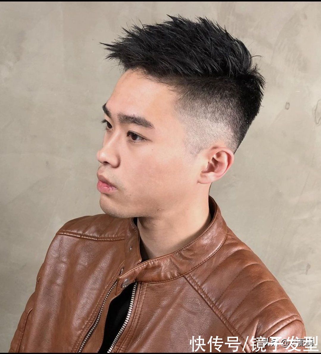 飞机|男发别乱剪，这才是当下的主流发型，锅盖头飞机头全在其中