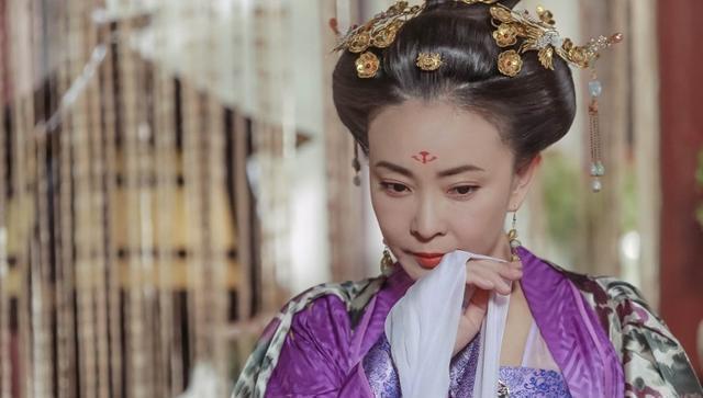 中因|历史中因皇帝的爱出名的三个妃子,第二个居然比皇帝大十几岁