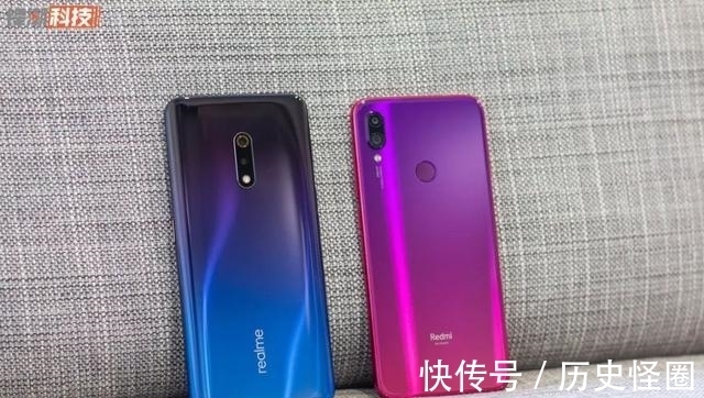 白平衡|当 realme 遇上 Redmi，你们猜猜谁更「猛」