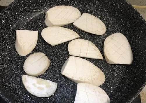 四月不吃肉也要吃這菜，補鈣促發育，孩子吃它健腦益智，頭腦聰明