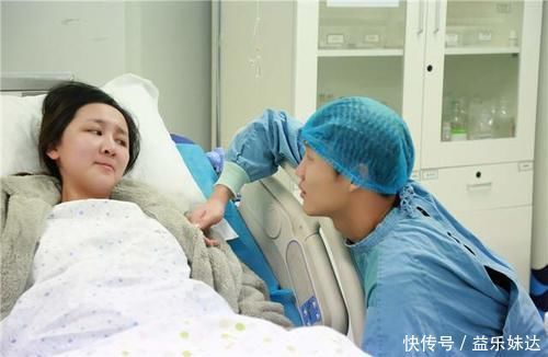 丈夫主动要求陪产,进入产房后却怂了,助产士:你俩到底谁生孩子