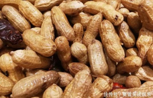 营养物质|花生吃多了,不仅伤胆还升高血脂,是真的吗?听医生解释后明白了