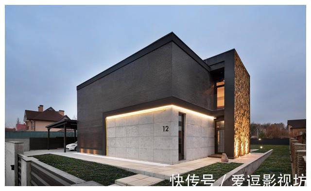 功能性|走进荷兰这栋两层房子，不豪华、不堆砌，一家四口住得很顺心