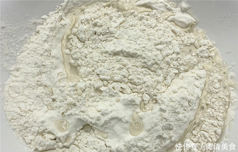 发面时,别用酵母和泡打粉了!用它发酵,6分钟发满盆,面还更香