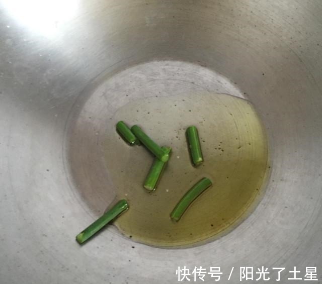 小轩|茄子焖豆角,夏日家常菜,百吃不厌!