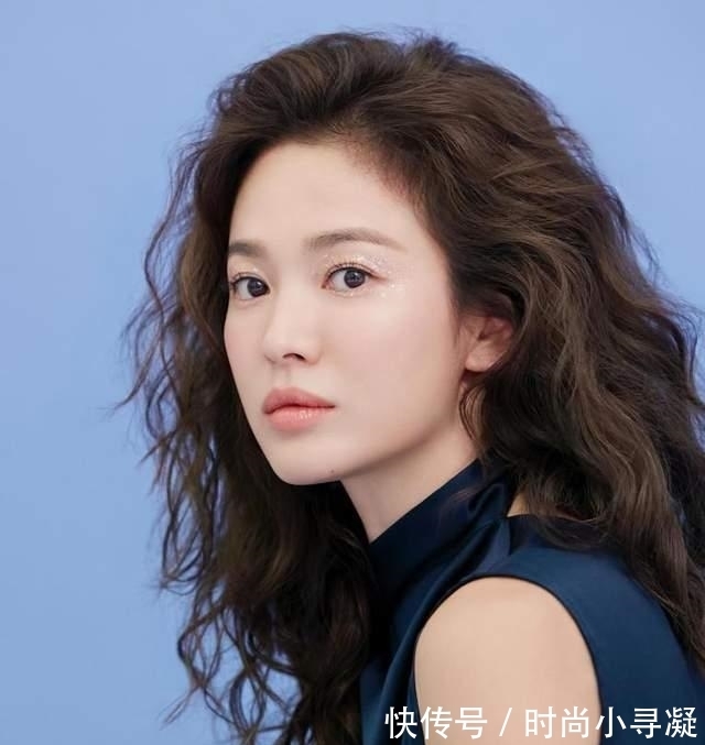 修饰|奔五的女人远离这5种“发型”，特别是第2种，难看显老还特土
