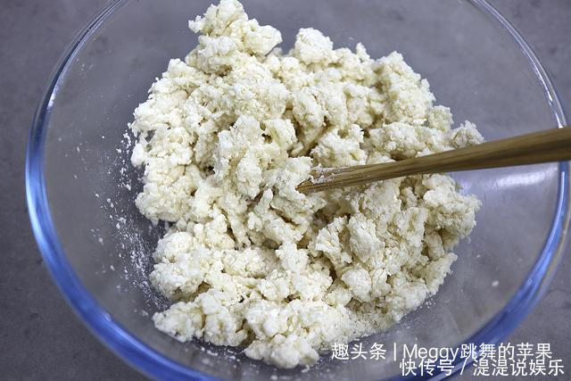 三伏天|三伏天,我给家人做蒸饺,8分钟出锅,柔软香嫩,手抓着吃更过瘾