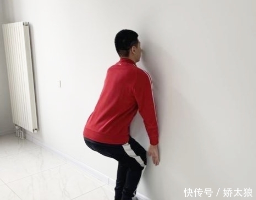 深蹲|百练不如一蹲！1个蹲墙功好过10个深蹲，1天30个，身体健康又轻松