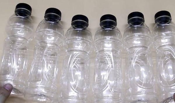 厨房|将6个塑料瓶粘成一个圆圈,放在厨房太实用了,全家人都抢着用