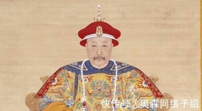 上联&九岁小孩考试时迟到,考官刁难出一上联,结果他机智反击对出下联