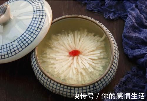 大厨|日本厨师豆腐切成花，中国厨师笑了把刚“织好”的白萝卜拿上来