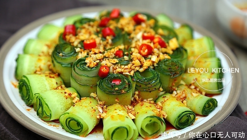 4道凉菜，6道荤菜，一桌丰盛的年夜饭，做法没什么难度