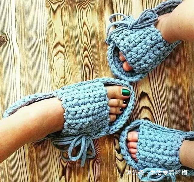 拖鞋&家里有织女,拖鞋不用买,布条钩一双好看又好穿!手工编织附教程