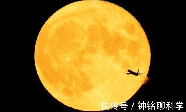 光子&“血月出,妖孽现”!77天后血月再度出现,真的是不祥之兆吗?