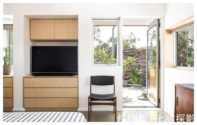 露台|夫妻打造196㎡水泥元素别墅,花园和露台搞园艺,太羡慕了!