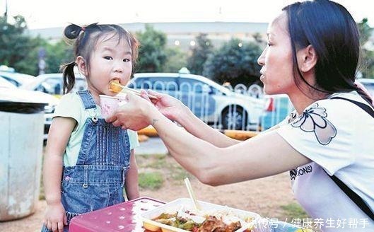 肽菇乳清|儿科医生3种早餐最伤娃，很多父母还在喂，让娃积食不发育！