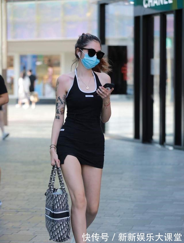 个性 怎么展现温柔与霸气街头美女的个性穿搭,让你轻松成为时尚达人!