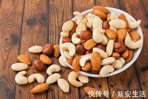 坚果|晚上吃5种食物,孩子脾胃好、睡觉香、猛长个,孩子聪明健康