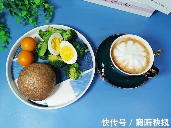 晒一个人七天早餐，果蔬和主食饮品，简单管饱，网友好自律