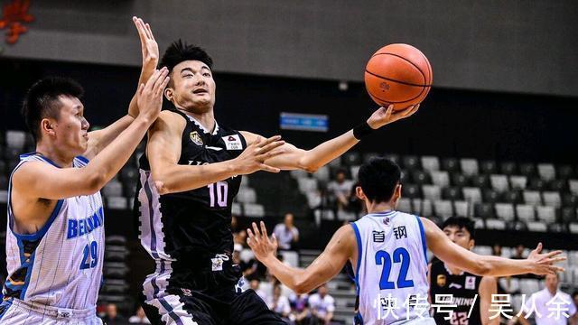北京首钢|单节12分!辽宁神射疯狂输出,导演14-2打蒙首钢,杨鸣用人有进步
