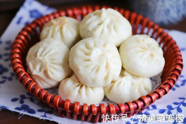 蒸包子|秋天遇到此菜别错过，蒸包子最香，营养高味道棒，再不吃就过季了