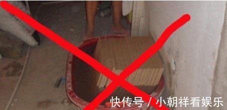 勾缝|新房装修时，看到师傅这样贴瓷砖，业主就知道这手艺一定很好