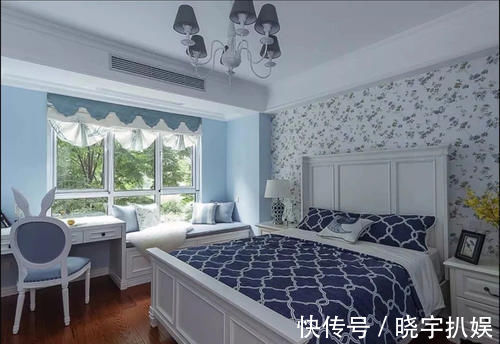 床头|卧室别再靠床头装书桌了,换个位置省空间又美观,早知我也这么装