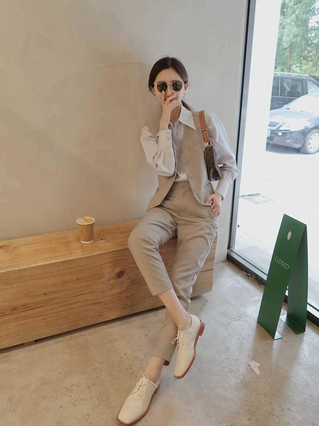 针织衫|秋天的忽冷忽热,穿它就对了,实用又气质,太适合秋天了