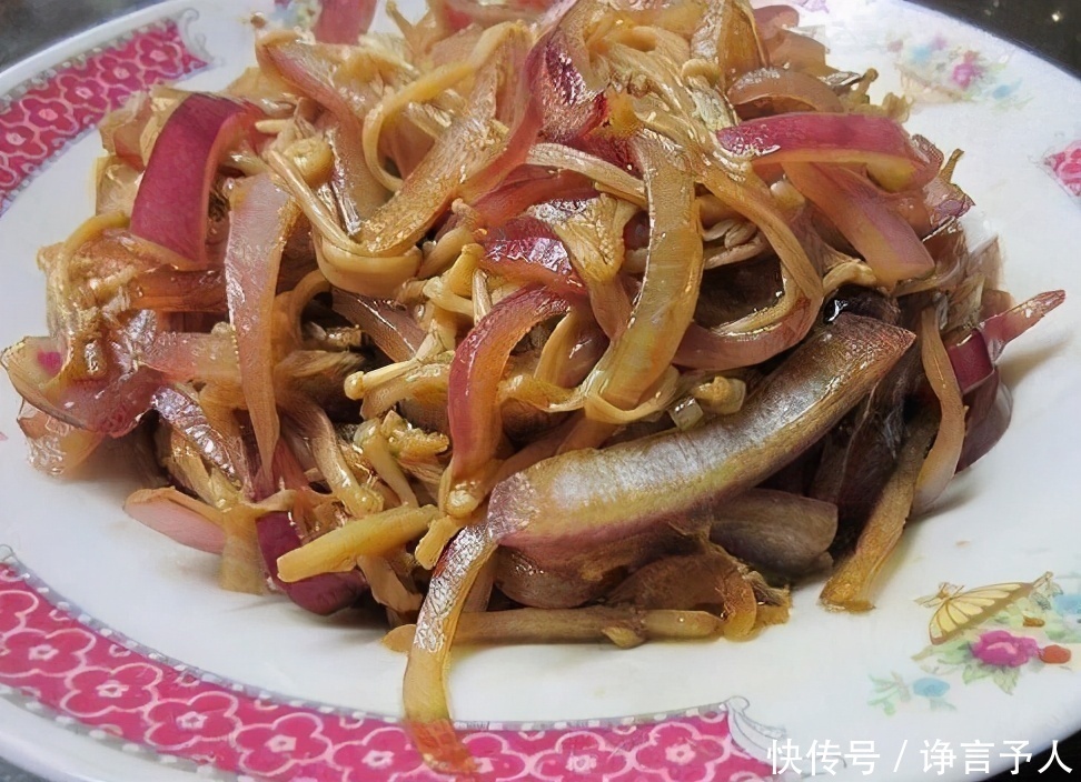 女性抗衰先排毒,三种美食,排毒抗衰,消除小肚腩,早吃早受益