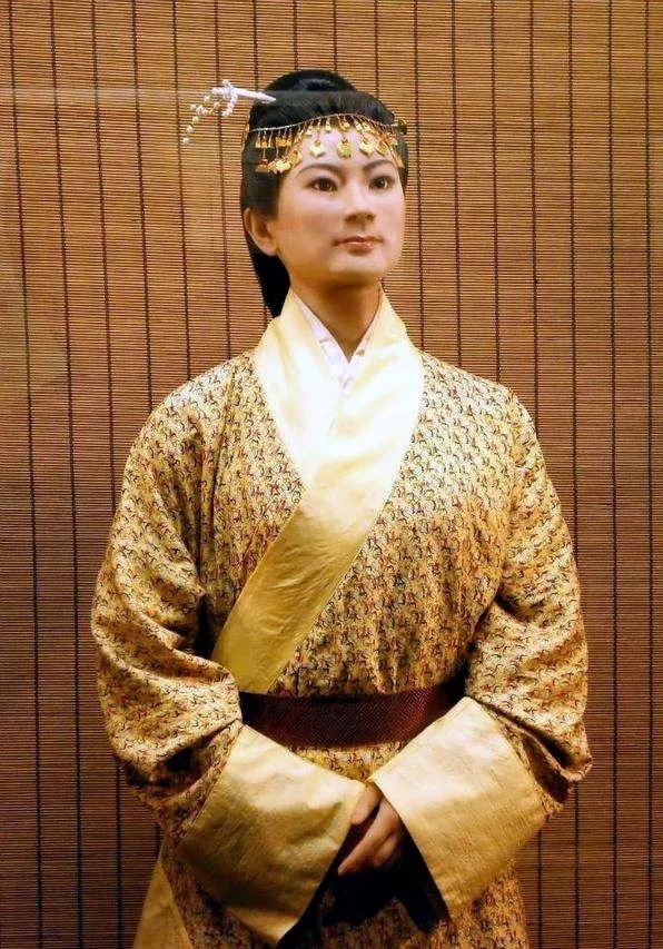 【大中华寻宝记寻宝博物馆】世界上最轻薄的衣服竟来自2000多年前?