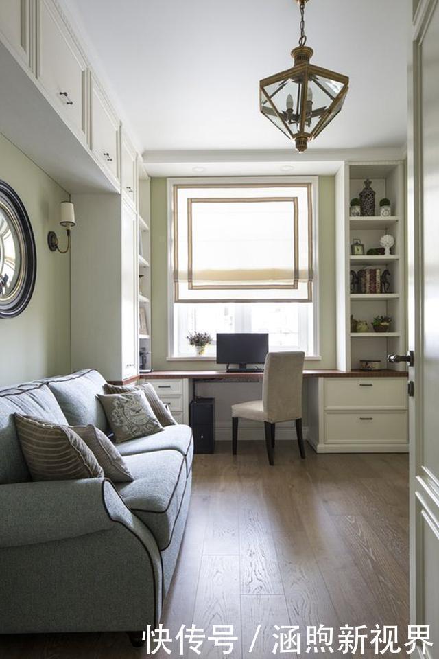 柜门|以后沙发后面别空着了,一排吊柜放上面,装衣服收杂物小户型救星