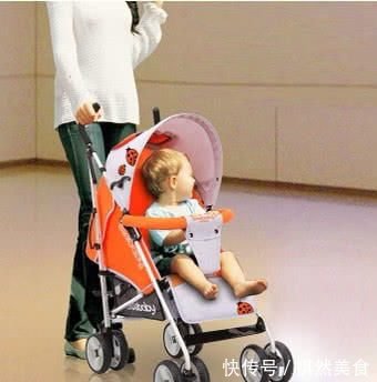 脊柱|越来越多的宝宝脊柱弯曲,全是因为父母这4个动作,出现过的快住手