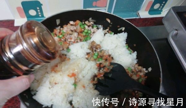 汤汁|糯米烧麦怎么做才好吃，和面和馅都有技巧，米粒吸满汤汁肉香四溢！