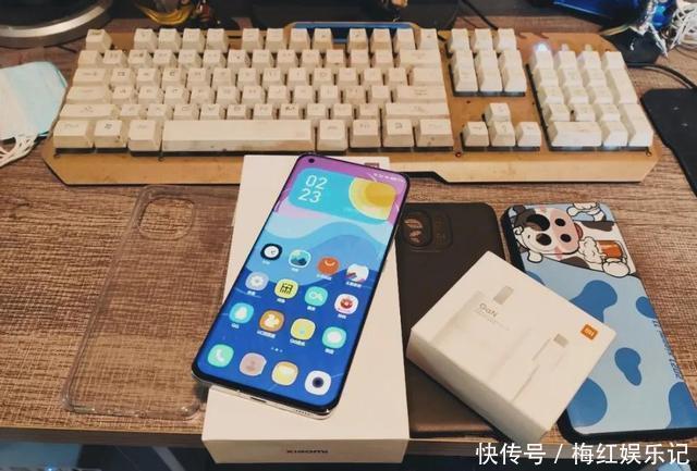 iphone 12|业内公认几乎“无差评”4款旗舰机：小米用料最狠，华为独占2席