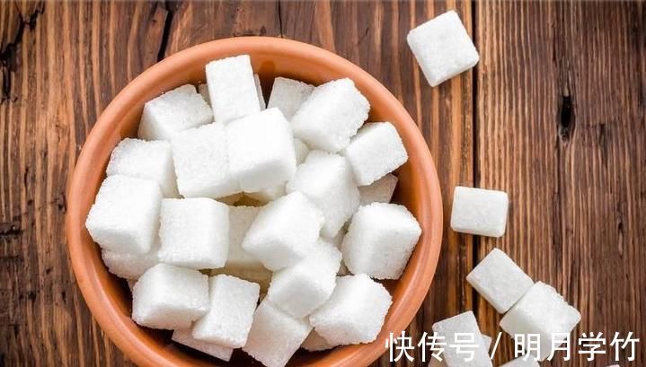 胰岛素|清晨绝不能吃四种食物,容易使血糖波动,如何控制高血糖呢