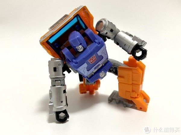 车形态|变形金刚玩具 篇三十七:这个小家伙不简单——王国鲁莽把玩分享