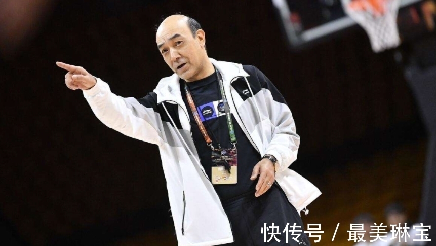 刘炜|中国男篮最强10大后卫出炉!榜首无争议,现役郭艾伦、赵睿入选