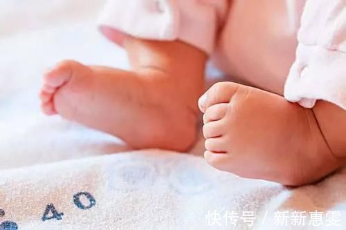 差别|“早穿鞋”和“总光脚”的宝宝,发育差别太大,父母要心中有数