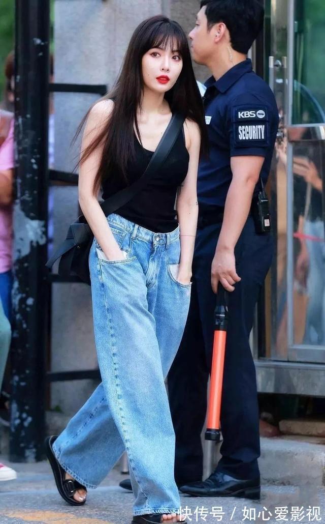 拖地裤|阔腿裤大势已去!今年最火的“裤王”是它,遮肉显高,150都爱了