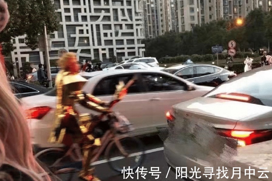 公共卫生|萌新逛漫展指南,这些事必须注意,别再给C圈抹黑了!