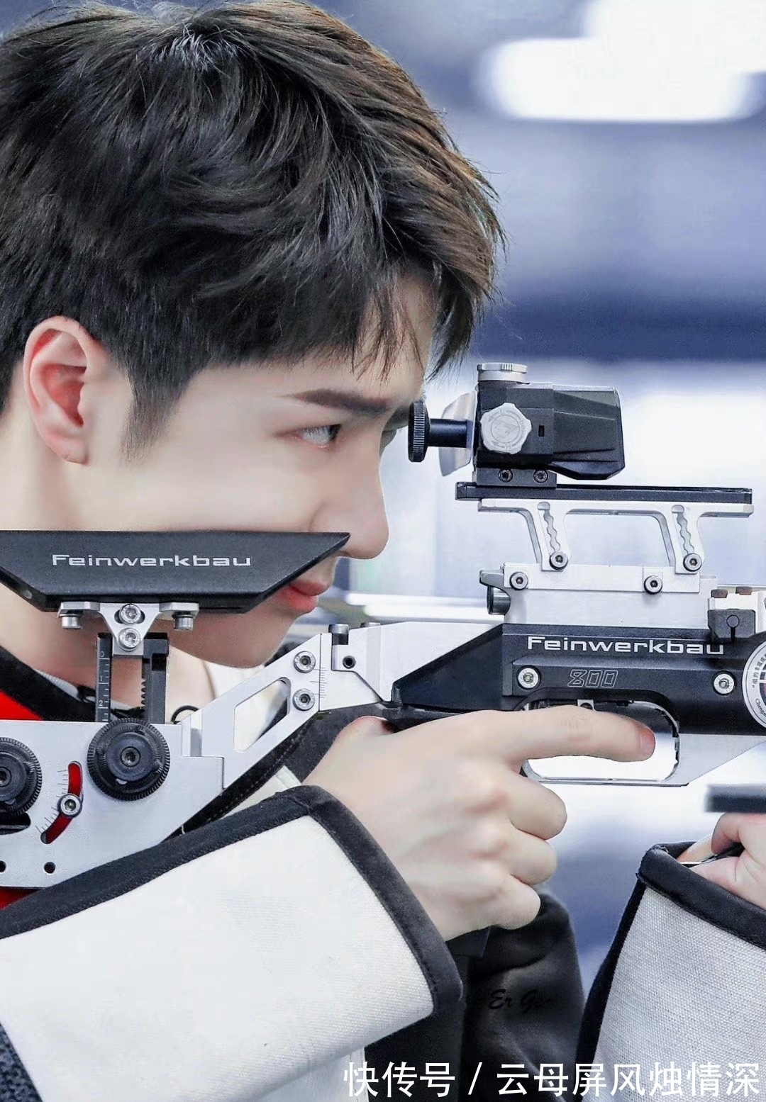 街机|熟悉的运动系男孩王一博上线:快乐就是这么简单!