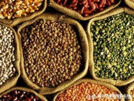 辅食|8个月宝宝肠坏死,只因添加辅食错误,医生3种食物不能吃