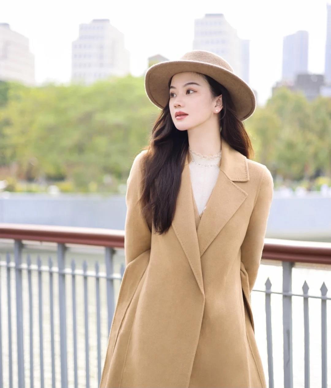 搭配 秋冬怎么穿“大衣”才高级?这些搭配方式值得借鉴,简约又时髦!