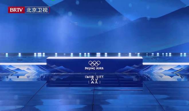 千里江山图！灵感来自千里江山图！北京冬奥会颁奖服在北京卫视跨年晚会中首发