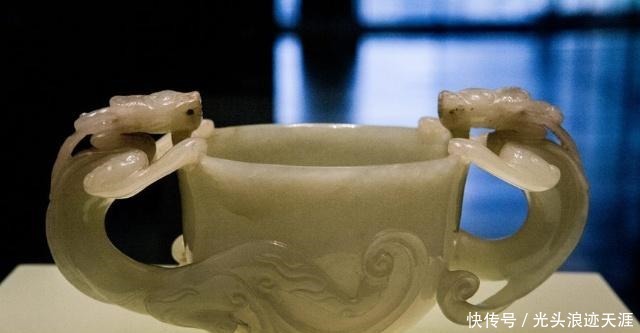 村民|村民挖菜窖却碰到明代古墓,一只玉杯引出一段离奇婚姻