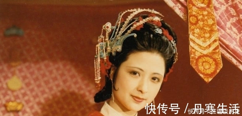 尤二姐！红楼梦中，最爱贾琏的，不是王熙凤，不是尤二姐，更不是秋桐