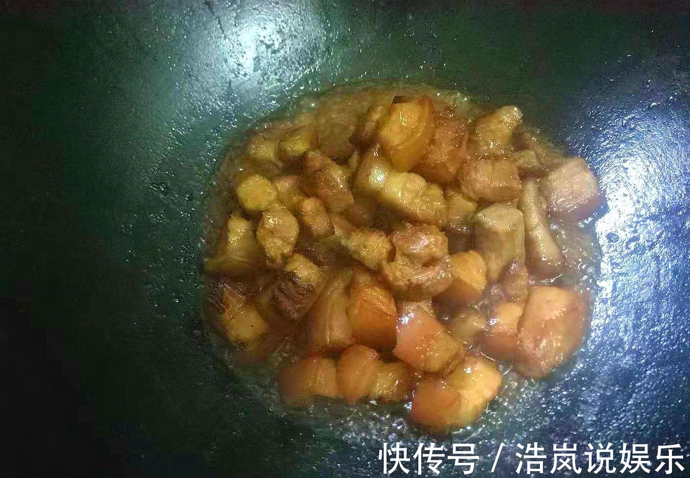 红烧肉做不香很多人做错了，下锅前记住2点，炒出来香嫩醇厚