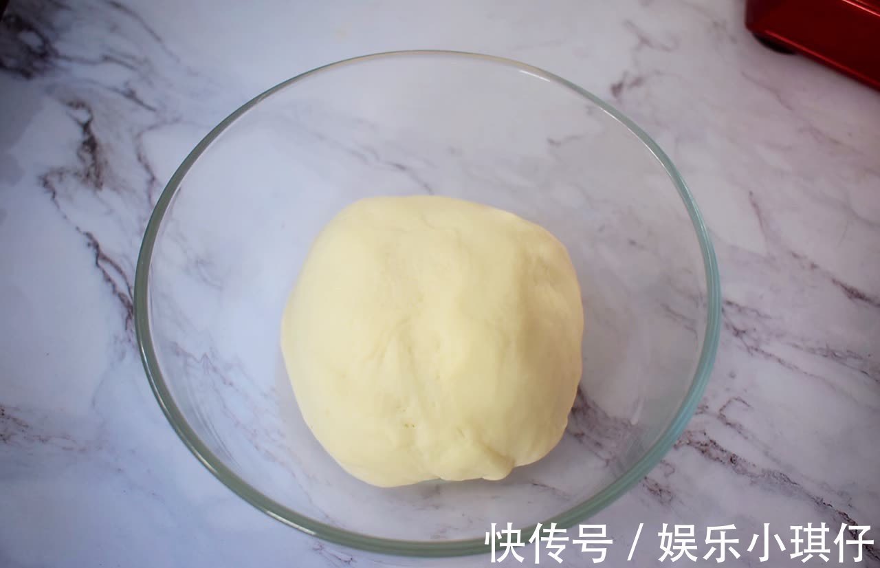 外酥|红豆沙饼，外酥里嫩，软糯美味热乎乎